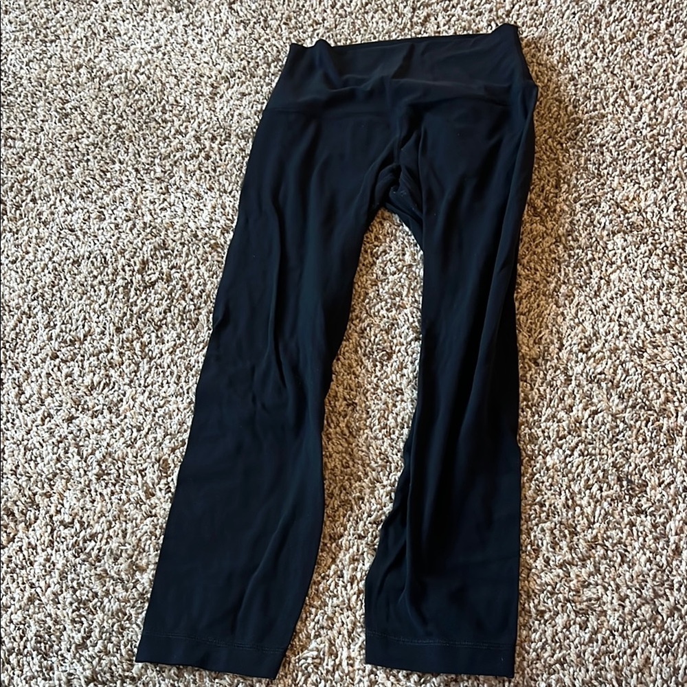 Black lululemon leggings